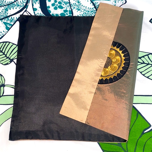 Vintage Decorative Satin Place Mats and Chopsticks - Picture 8 of 8